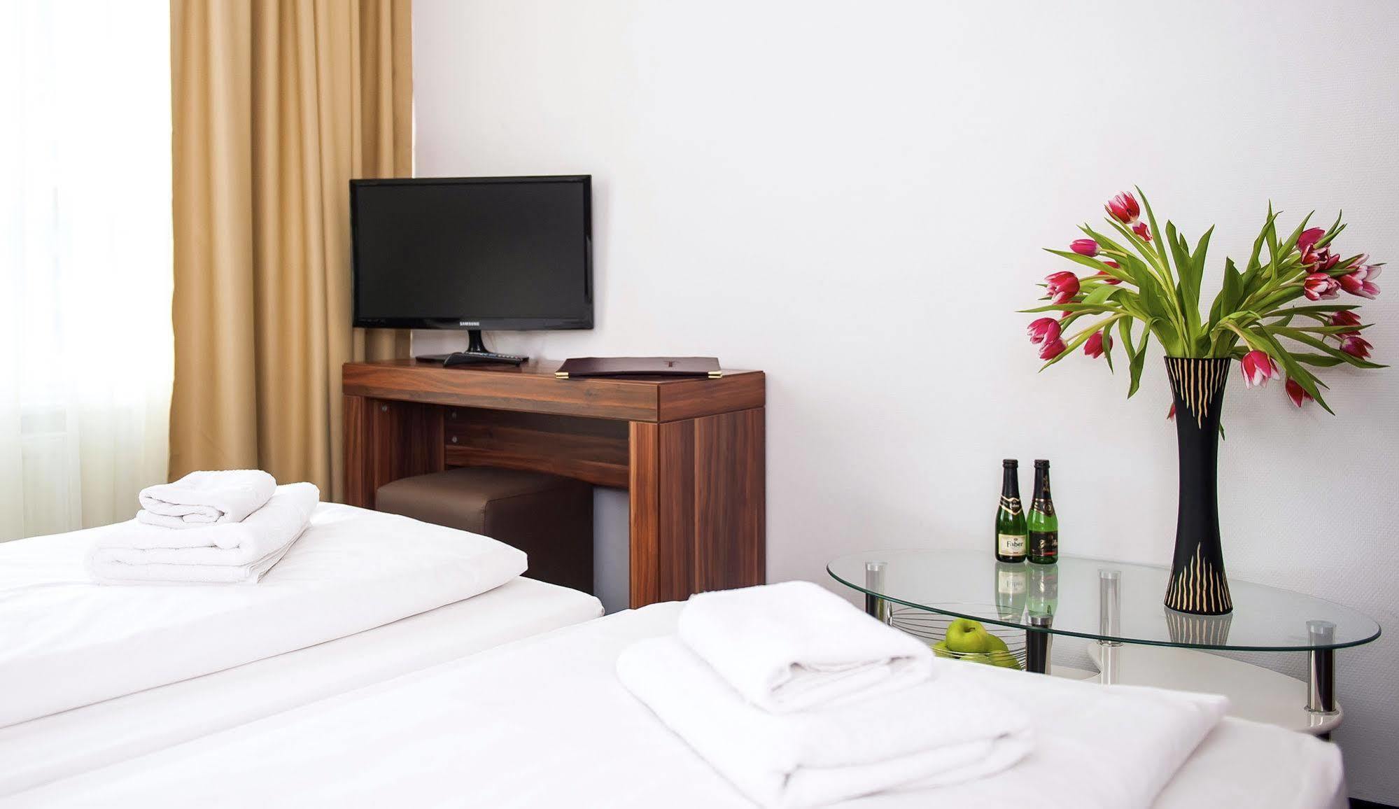 Aparthotel Christie Берлин Экстерьер фото